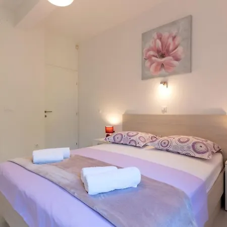 Ivanova - Makarska By Guide Villa
