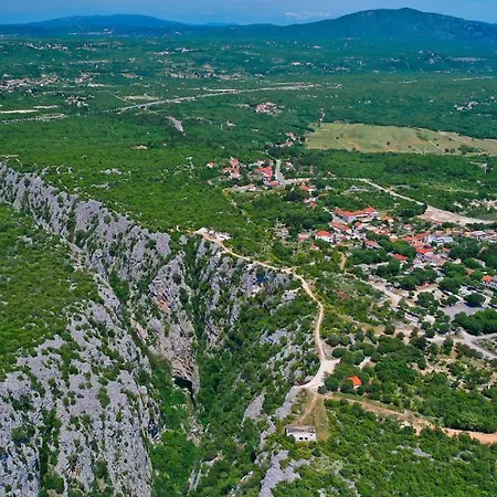 Ivanova - Makarska By Guide Villa Zadvarje