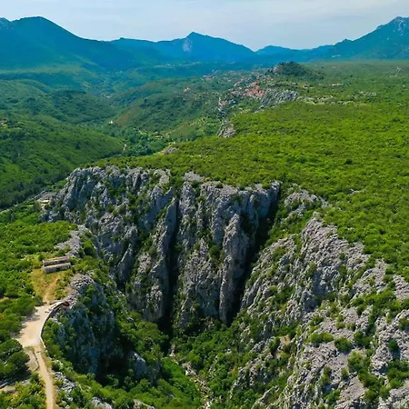 Vila Ivanova - Makarska By Guide Zadvarje