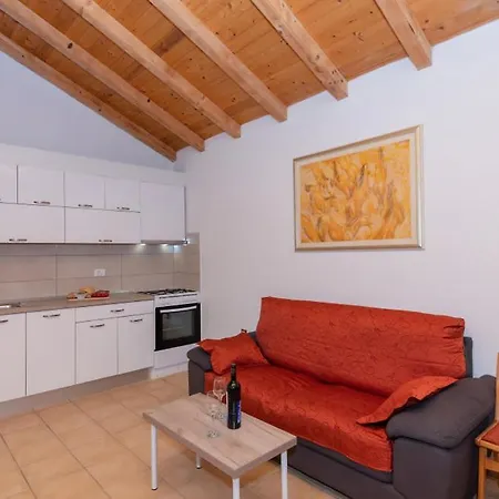 Ivanova - Makarska By Guide Villa