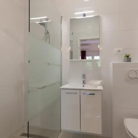 Ivanova - Makarska By Guide Villa