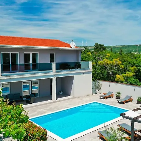 Villa Ivanova - Makarska By Guide Zadvarje