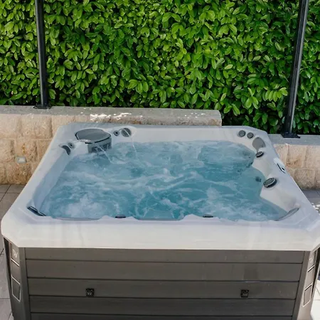 Villa Ivanova - Makarska By Guide Zadvarje