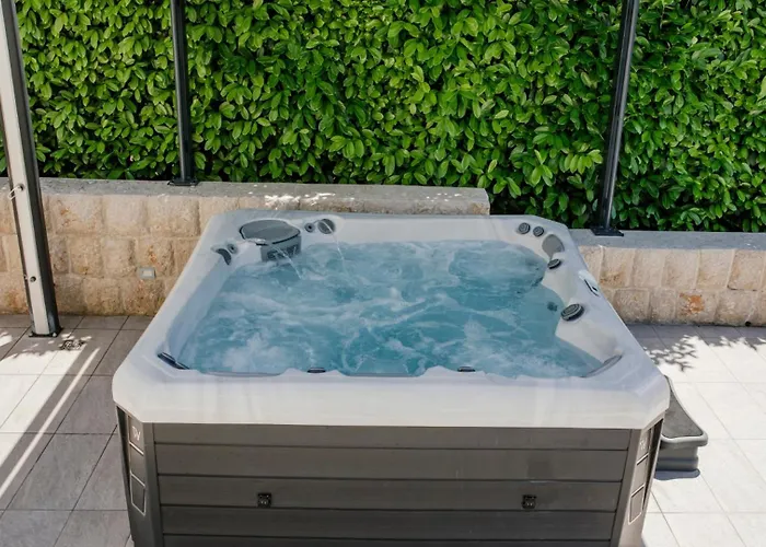 Villa Ivanova - Makarska By Guide Zadvarje