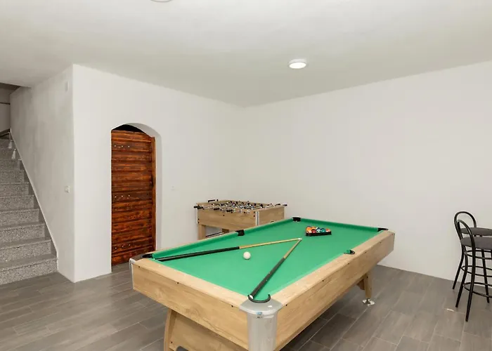 Villa Ivanova - Makarska By Guide Zadvarje