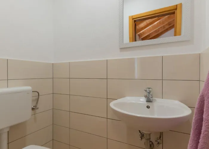 Ivanova - Makarska By Guide