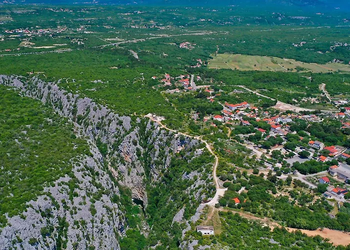 Villa Ivanova - Makarska By Guide Zadvarje